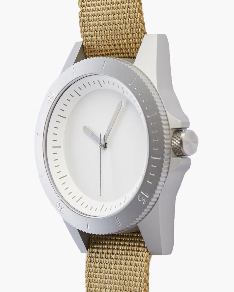 Silver / White / Luminescent / Nato - 42mm