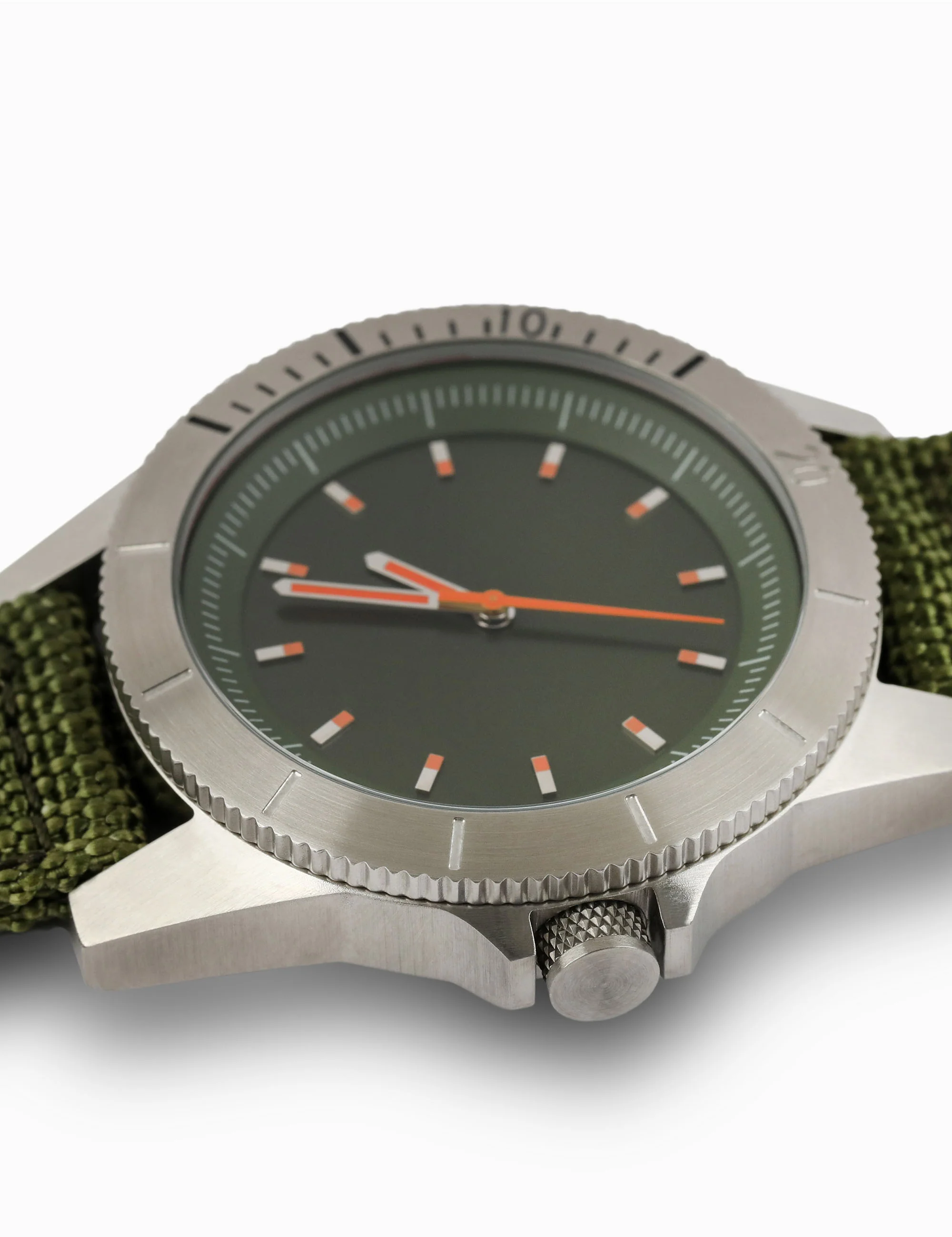 Silver / Olive / Olive